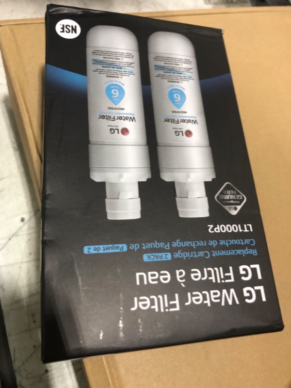 Photo 1 of LG LT1000P2 6-Month / 200 Gallon Refrigerator Replacement Water Filter, Reduces Chlorine, 2 Count (Pack of 1), White.