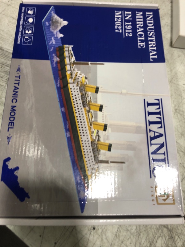 Photo 1 of BIDIUTOY Titanic Ship Model Building Block Set, 3D Puzzle Sets DIY Educational Toys, Bricks Toy, with 1860Pcs Micro Mini Blocks, Ideal Gift for Kids and Adults