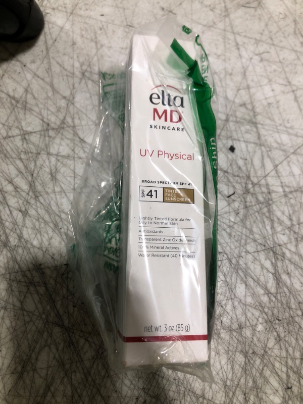 Photo 1 of EltaMD UV Physical Tinted Mineral Sunscreen for Face SPF 41, 100% Mineral Actives Tinted Face Lotion, Water Resistant, Paraben-Free, Transparent Zinc Oxide Finish, Facial Travel Size Sunscreen 3 oz