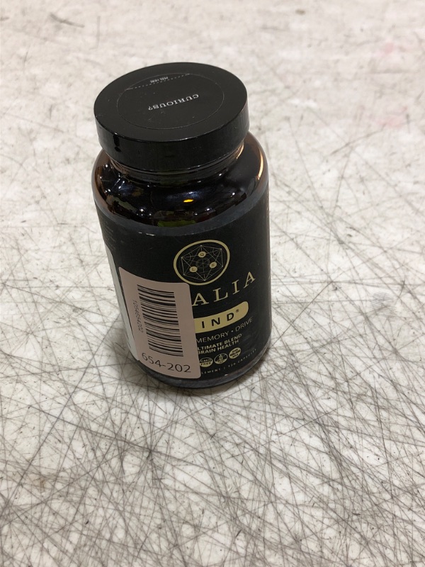 Photo 1 of NEUROHACKER COLLECTIVE Qualia Mind | The Ultimate Blend for Brain Health* | Doctor-Formulated Nootropic to Fuel Focus & Concentration* | Supports Long Term Brain Health| Maintain Drive & Productivity