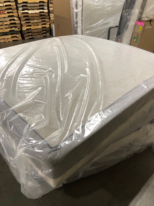 Photo 1 of  Novilla Queen Size Mattress, 12 Inch Gel Memory Foam Mattress for Cool Night & Pressure Relief, Medium Plush Feel with Motion Isolating, Bliss 