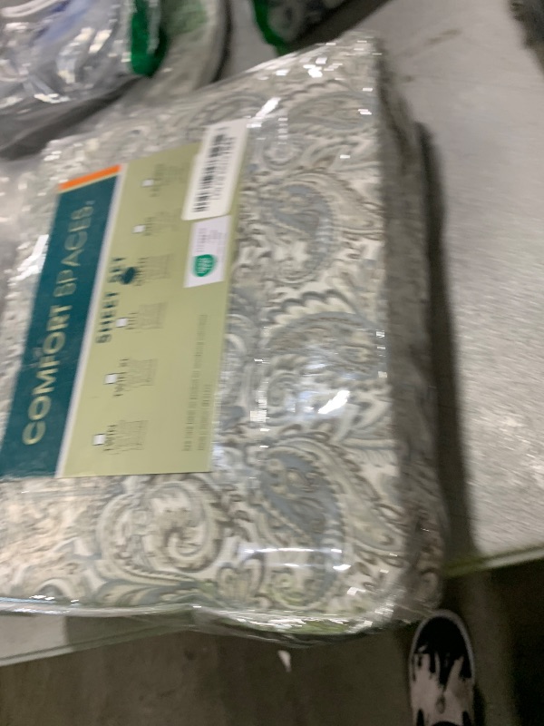 Photo 1 of Comfort Spaces 100% Cotton Sheets Queen, Breathable, Naturally Cool Cotton Sheets, Soft Cotton Bed Sheets with 14" Elastic Pocket Fits up to 16" Mattress, All Seasons Sheet Set, Paisley Multi 4 Piece