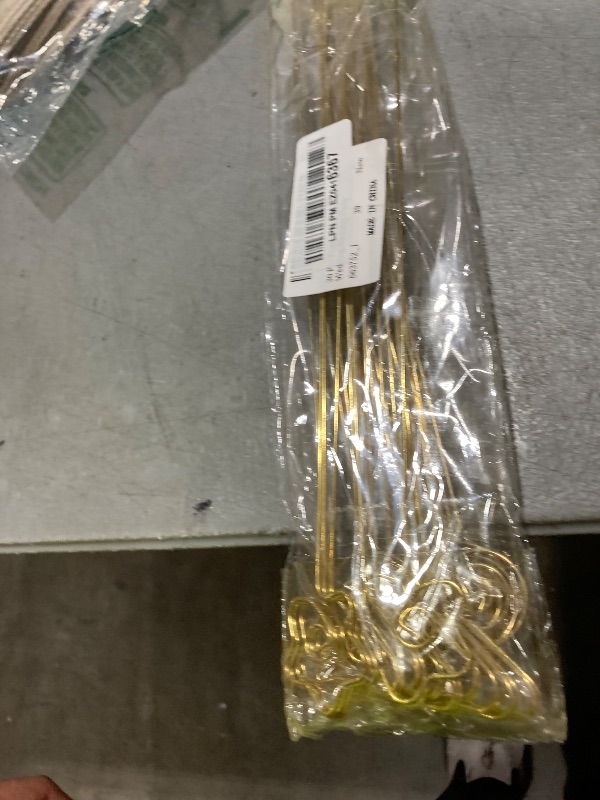 Photo 1 of 30 Pcs Flower Card Holder Stick 13inch Gold Metal Floral Picks for Flower Arrangements 3 Shape Card Holders For Wedding Place Cards Bridal Shower & Table Seating For Wedding Birthday Party