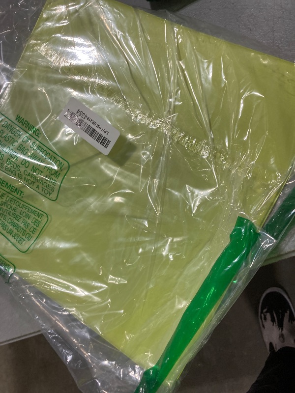 Photo 1 of 2 Inch 3 Ring Binder 2” Green, Slant D-Ring 2 in Binder Clear View Cover with 2 Inside Pockets, Heavy Duty Colored School Supplies Office and Home Binders – by Enday