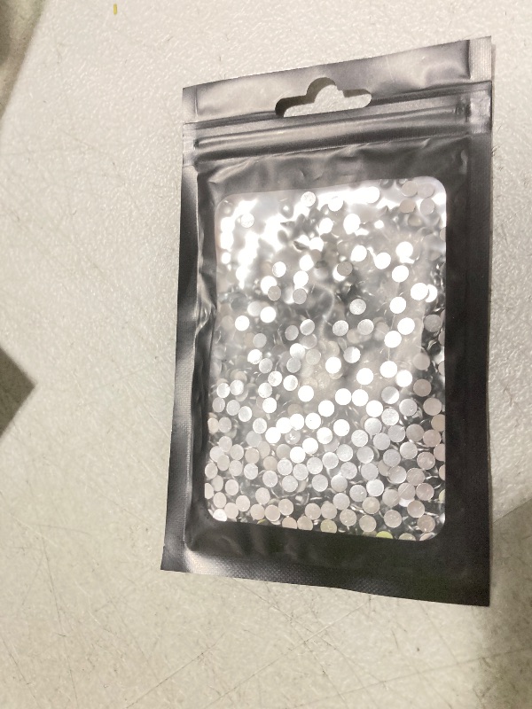 Photo 1 of 1500 Pieces SS16 4mm Flatback Rhinestones Clear Glass Round Gems Crystals for Nail Art DIY Crafts Clothes Shoes Bags ?Light Grey?