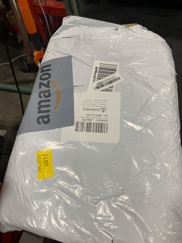 Photo 1 of Metronic Poly Mailers 14.5x19 100 Pcs Large Shipping Bags for Clothing Mailing Bags with Strong Self-sealing Adhesive Waterproof and Tear-Proof Postal Bags in White