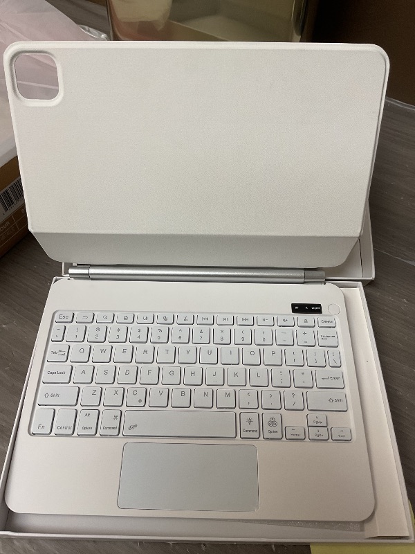 Photo 3 of For iPad (A16) 11th &10th generation Case with Keyboard,Backlight Multi-Touch Trackpad for iPad 11th Gen 2025 11 inch&10th Gen 2022 10.9 inch, Magic-Style with Floating Cantilever Stand,T-White