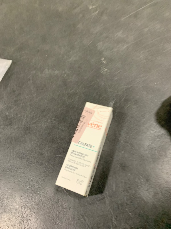 Photo 1 of Avène Cicalfate+ Hydrating Skin Recovery Emulsion for post-procedure & post-tattoo, helps restore skin barrier, 24hr hydration, 1.3 Fl Oz