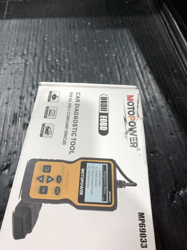 Photo 1 of MOTOPOWER MP69033 Car OBD2 Scanner Code Reader Engine Fault Scanner CAN Diagnostic Scan Tool for All OBD II Protocol Cars Since 1996, Yellow