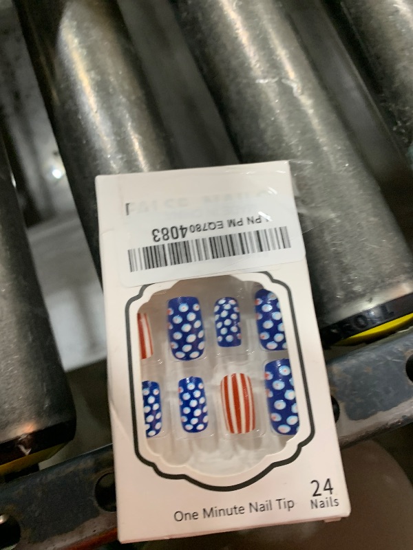 Photo 1 of Independence Day Press on Nails Medium Square American Flag Flower Stripes Design Fake Nails with Glue 4th of July Acrylic Nails Full Cover Glossy False Nails for Women Manicure Decoration, 24PCS