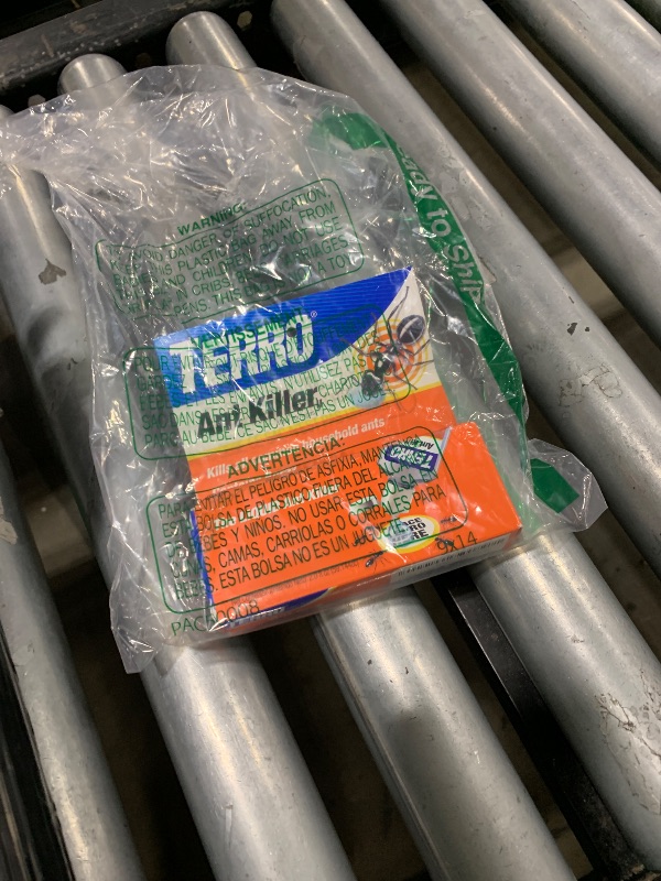 Photo 1 of TERRO Liquid Ant Killer ll