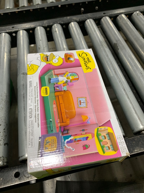 Photo 1 of Disney The Simpsons Living Room Diorama House Playset, 2.5-Inch Scale Homer Action Figure and Accessories