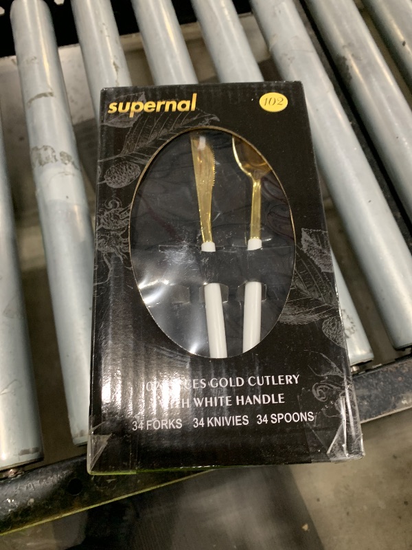 Photo 1 of Supernal 102pcs Gold Plastic Cutlery, Durable Plastic silverware,Disposable Cutlerty with White Handle,Include 34 Forks,34 Knvies,34 Spoons, Suit for Wedding,Birthday,Party