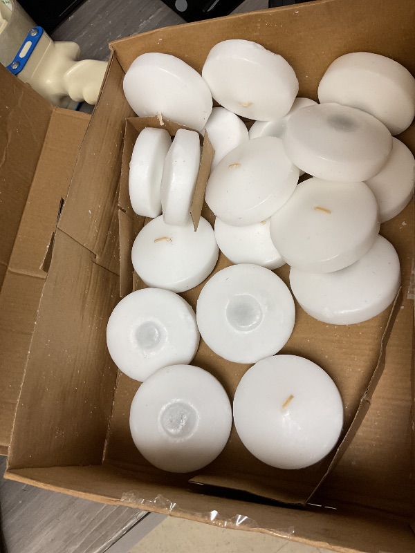 Photo 1 of Capaniel 3 inch White Floating Candles, 36 Packs Unscented Floating Candle for Centerpieces-10 Hours Burn Time-3” White Floating Candles Bulk