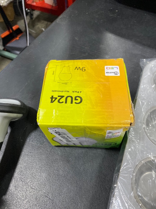 Photo 1 of CFMASTER GU24 LED Light Bulb, 5000K Daylight, 9W(100W Equivalent), 800 Lumens, A19 Shape GU 24 LED Bulbs, Twist and Lock GU24 Pin Base with Two Prongs, Non-Dimmable, UL ETL Certificated(4-Pack)