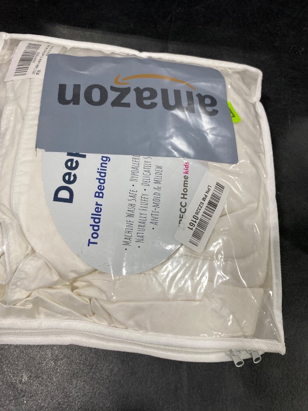 Photo 1 of ZPECC Toddler Goose Down Comforter, 41x48 Hypoallergenic Baby Duvet Insert, Soft Lightweight All Season Quilt Blanket for Crib Daycare Stroller White