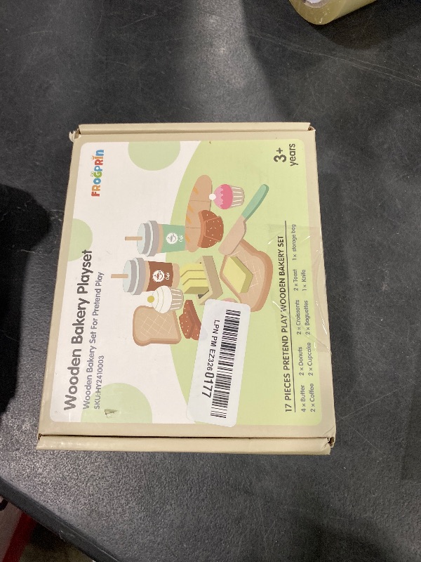 Photo 1 of 17 PCS Wooden Bakery Toy Food Playset for Kids, Pretend Picnic Play Food for Toddlers 3+, Play Kitchen Accessories with Shopping Bag, Cutting Food Toys, Gift for Girls Boys and Girls