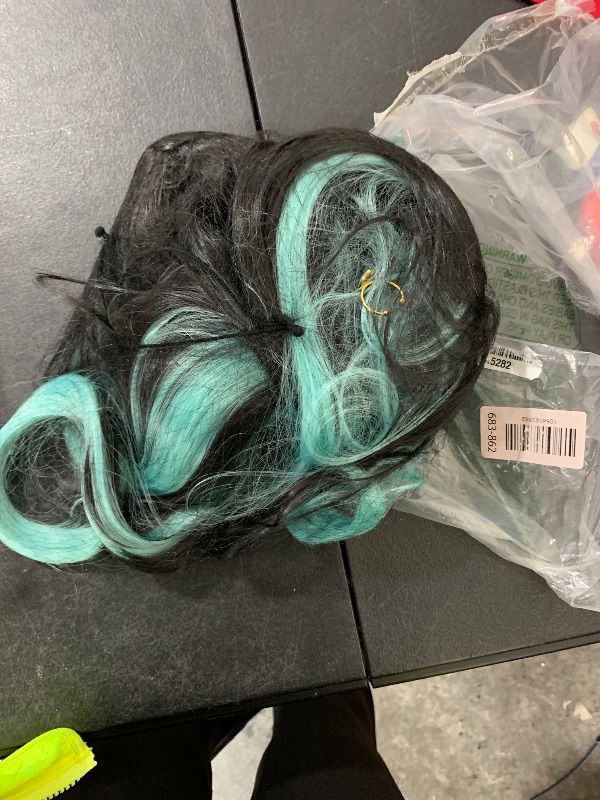 Photo 1 of OSIASWIG Black Straight Short Wig with Ponytail for Geto Suguru Cosplay From Anime JJK Synthetic Heat-Resistant Hair