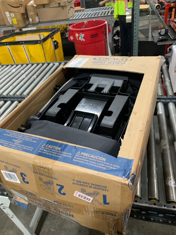 Photo 1 of Graco Modes Element Travel System
