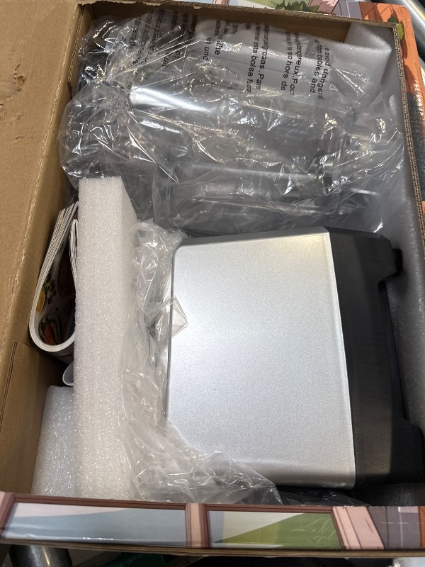 Photo 1 of ***PARTS ONLY ***Aeitto Blenders for Kitchen with 68Oz. Large Capacity, 1800W Max Power Smoothie Blender, 3 Preset Programs & 7 Speeds, Professional Countertop Blender for Smoothies, Ice Crush, Generation2 Silver