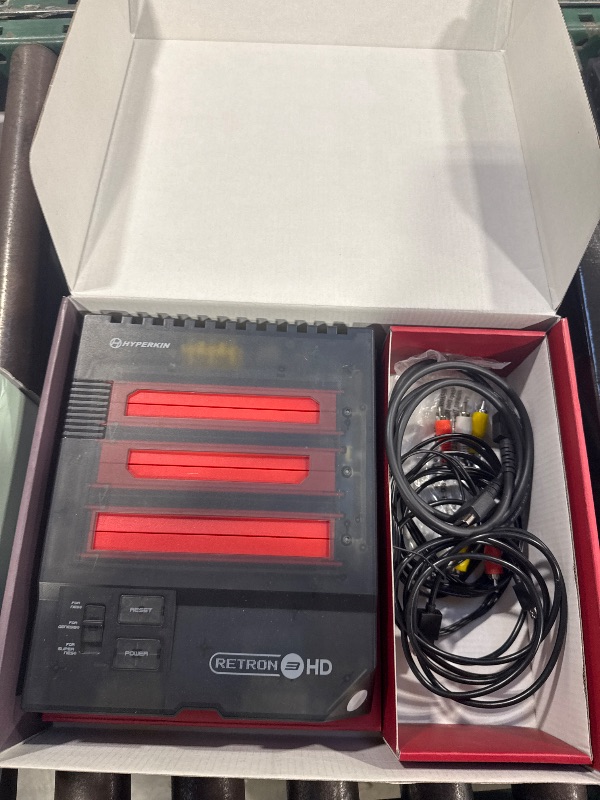 Photo 1 of Hyperkin RetroN 3 HD 3-in-1 Retro Gaming Console for NES, Super Famicom, and Genesis/Mega Drive (Space Black), M03888-SB - Sega Genesis