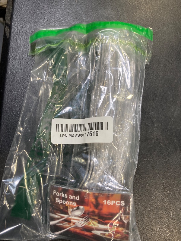 Photo 1 of 16 Pcs Forks and Spoons Silverware Set,Food Grade Stainless Steel Flatware Cutlery Set for Home,Kitchen and Restaurant,Mirror Polished,Dishwasher Safe - 8 Dinner Fork(8 inch) and 8 Teaspoon(6.5 inch)