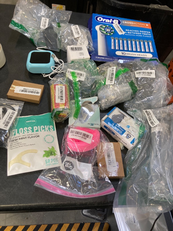 Photo 1 of BAG LOT. MISC. ITEMS
----FINAL SALE / NO RETURNS ---