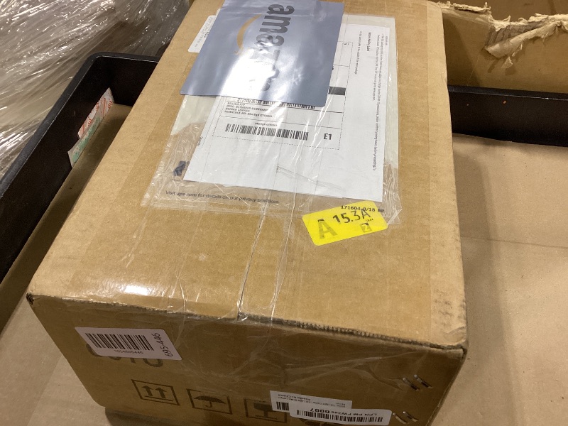 Photo 1 of Boine Tail Light Compatible With 2000-2006 Chevy Tahoe Suburban GMC Yukon Driver and Passenger Side Rear Light Brake Lamps