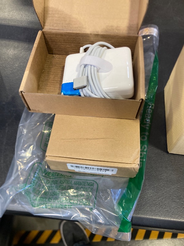 Photo 1 of 2 Mac Book Pro Charger- 140W USB C GaN Power Adapter with Magnetic 3 Cable (6.6FT) for MacBook Pro 14-inch 16-inch with M1/M2/M3/M4 Pro/Max Model (2021-2025 Model) Fast Charge Support