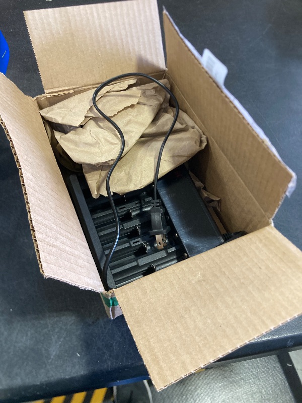 Photo 1 of 18650 Battery Charger Universal Smart Charger with LED Indicator for Flashlight Headlamp Batteries Compatible 3.7V Li-ion 26650 18500 14500 Rechargeable Batteries Charger (Only 6-Slot AC Charger)