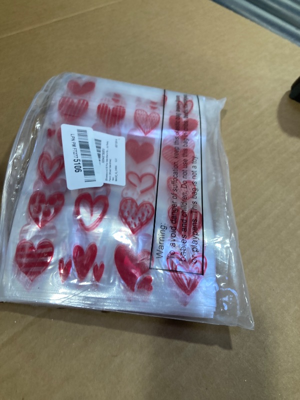 Photo 1 of Blosssound 50 Pcs Valentine's Day Gift Bags Red Valentines Zipper Plastic Bags Reusable Red Heart Pouch with Handles Galentines Day Pouch for Classroom Wedding Birthday Party Favor