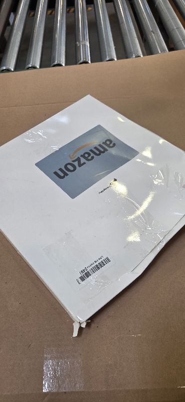 Photo 1 of Sunnychicc 50 Pcs Disposable Gold Placemats Set 13 Inch Round Gold Foil Mesh Pressed Table Doilies Metallic Thin Mesh Table Runner for Home Decoration Dining Wedding Birthday Party