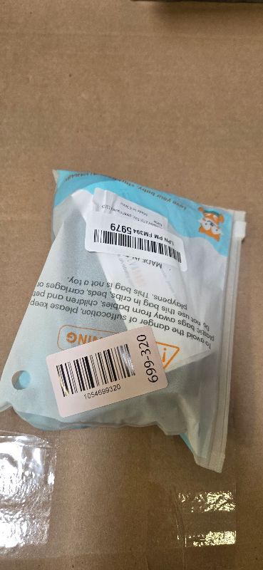 Photo 1 of *BLACK ONLY** ALVABABY Cloth Diaper Wet Dry Bag Waterproof Reusable with Two Zippered Pockets Travel Beach Pool Daycare Soiled Baby Items Yoga Gym Bag for Swimsuits or Wet Clothes L2629