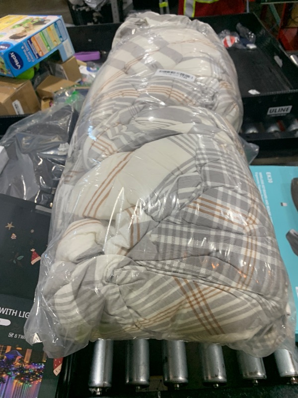 Photo 1 of hadamick 100% Cotton Comforter Set Queen Size – Reversible Yarn-Dyed Checkered Design, Soft Washed Cotton on Both Sides, Lightweight All-Season Bedding, Machine Washable(Grey White Plaid, 90”x90”)