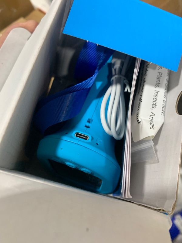 Photo 1 of 1000X Handheld Microscope for Kids, 4K 2.4" Screen Digital Kids Microscopes with 12 Slides, Portable Edu Toys Gifts for Age 3 4 5 6 7 8 9 10 11 12 Year Old Boys Girls Children Students(Blue)