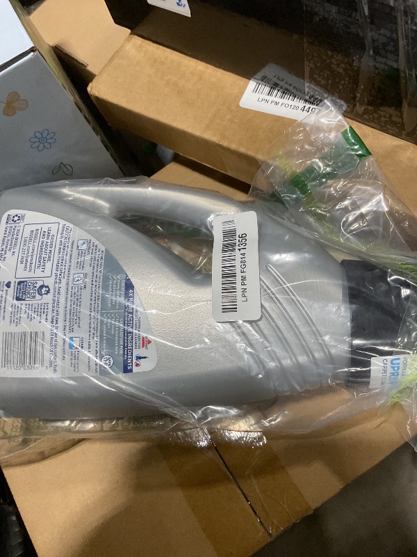 Photo 1 of **USED** Bissell 78H63 Deep Clean Pro 4X Deep Cleaning Concentrated Carpet Shampoo, 48 ounces - Silver