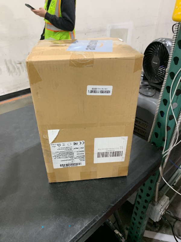 Photo 1 of Geeetech 3D Printer for Kids & Beginners, High-Speed Mini 3D Printer, Auto-Leveling, Fully Open Source Pre-Assembled STEM Learning Tool, 3.94x4.33x3.94in Print Size for Home/School (No WiFi)