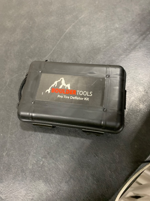 Photo 1 of Boulder Tools Tire Deflator - 80 PSI Air Pressure Gauge - Adjustable, Automatic for Cars, Trucks and Motorcycles - Ideal Offroading Accessories