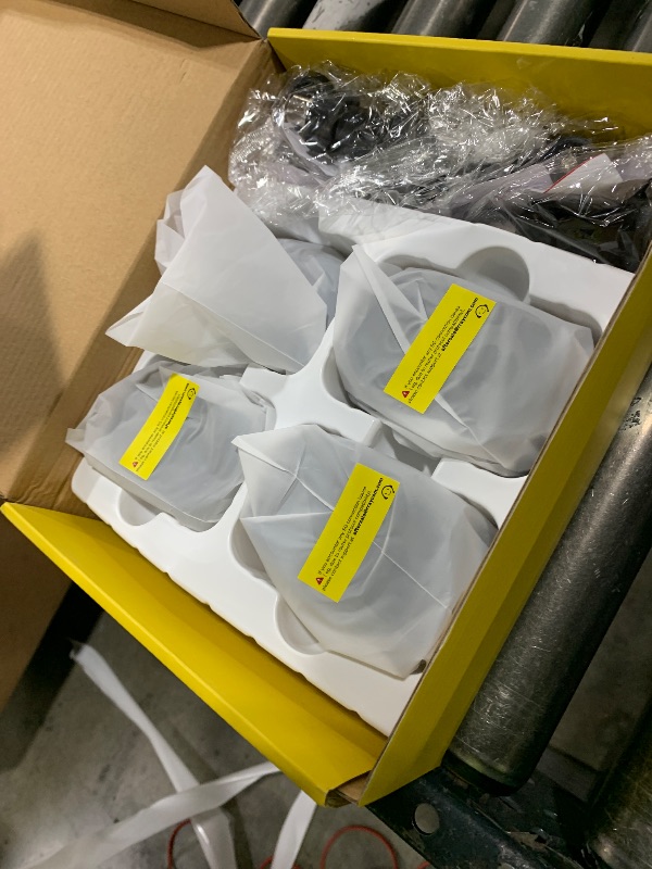 Photo 1 of Rraycom 4Pack 5G/2.4G Security Cameras Wireless Outdoor,2K Battery Powered AI Motion Detection Siren Alarm WiFi Home Indoor Camera, Color Night Vision, 2-Way Talk, Waterproof, Works w/Alexa, Cloud/SD