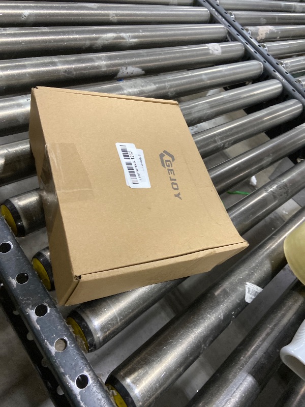 Photo 1 of Gejoy 8.2 Inch Champagne Christmas Star Tree Topper Large Gold Bethlehem Star Topper with Glitter Sequin Xmas Holiday Ornament Decoration for Christmas Tree