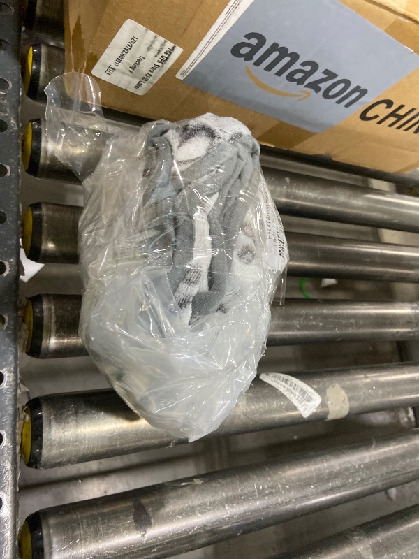 Photo 1 of Luciphia Premium Soft Dog Blanket for Small Medium Large Dogs Washable 300GSM Fluffy Warm Fleece Puppy Cat Paw Print Pet Flannel Pcs2 Grey Paw L(41"x31")