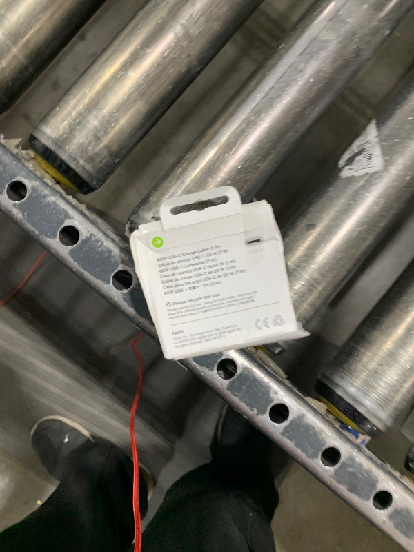 Photo 1 of 60W USB-C to USB-C Woven Charge Cable (1 m): Fast and Convenient Charging