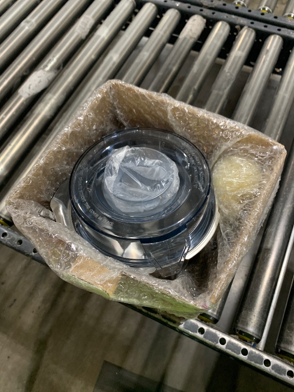 Photo 1 of Stainless Steel Container 64oz, Compatible with 5200 5000 6300 Vm0103 Vm0197 E310 A2500 Classic/Commercial etc Series Blender, 64oz 