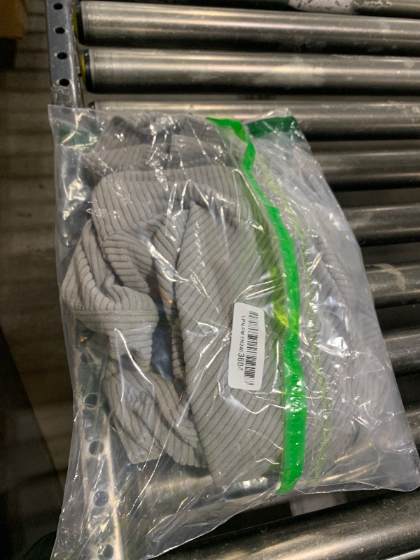 Photo 1 of Gihuo Women's Fashion Cropped Shacket Button Down Corduroy Shacket Jackets Casual Plaid Long Sleeve Crop Jackets Tops (Grey, Small)