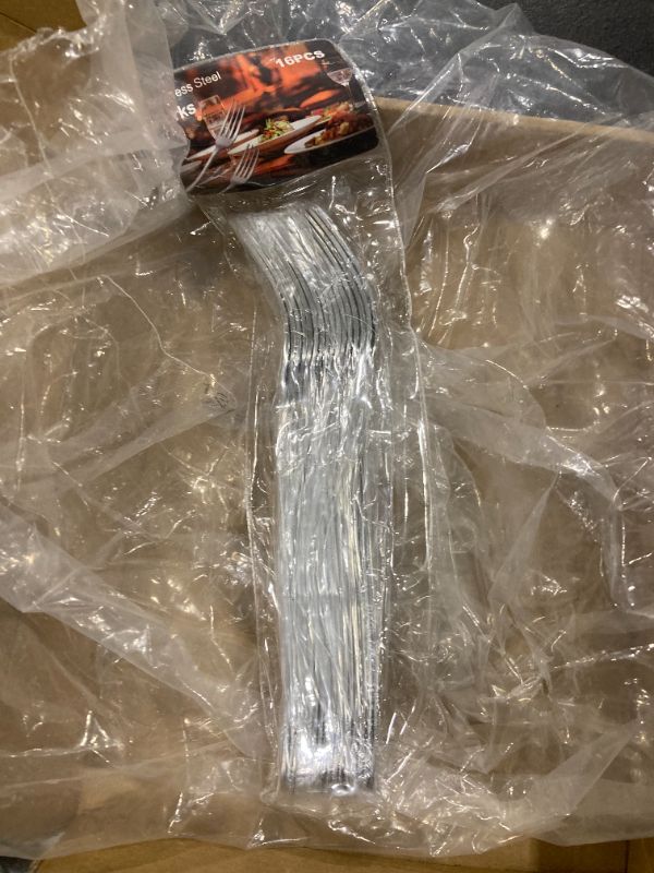 Photo 1 of 16 pcs dinner forks.