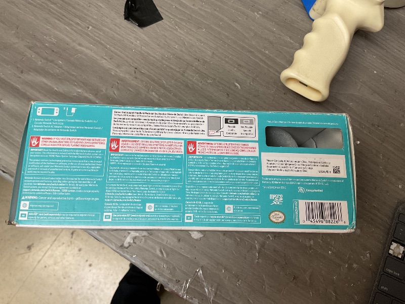 Photo 1 of Nintendo Switch Lite - Turquoise