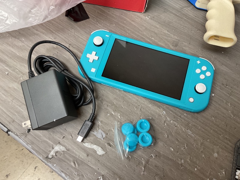 Photo 1 of Nintendo Switch Lite - Turquoise
