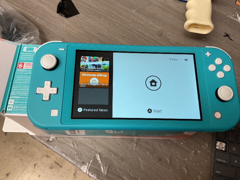 Photo 1 of Nintendo Switch Lite - Turquoise