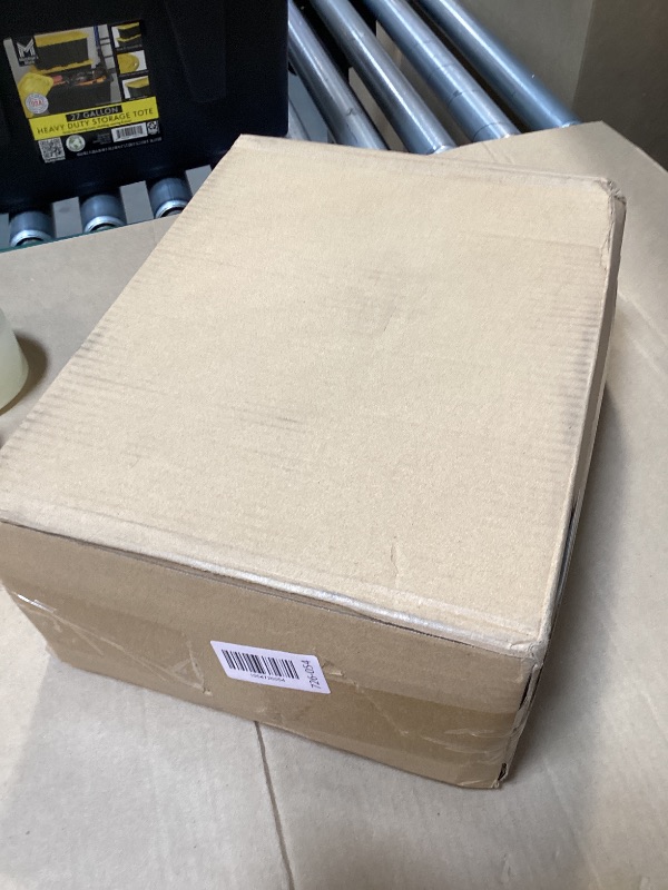 Photo 1 of 30 Pack Plastic Corner Protectors and Edge Protectors for Flatbed Trucks, Compatible with 4 Inch Ratchet Straps, Cargo Load Guard