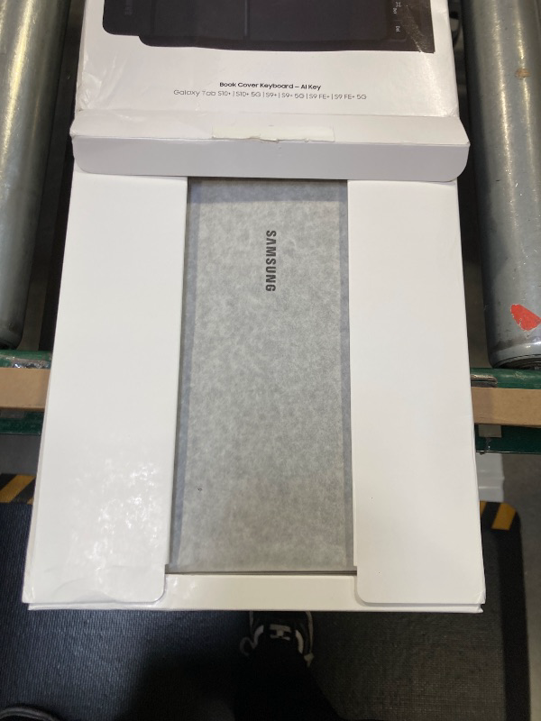 Photo 1 of SAMSUNG Galaxy Tab S10+ Book Cover Keyboard AI Key, Detachable Platform, PC-Like Experience, Adjustable Viewing Angles, Wireless Keyboard Sharing, US Version, Black